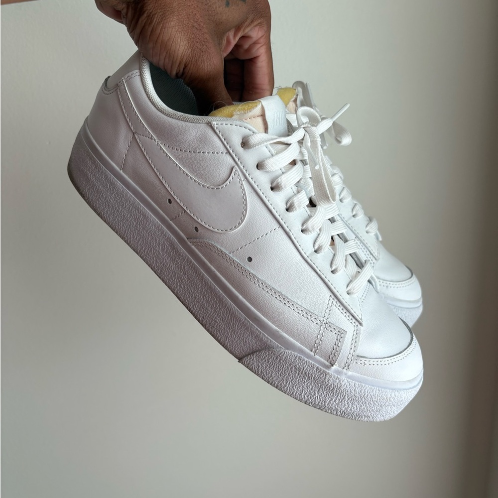 Nike WMNS Blazer Low